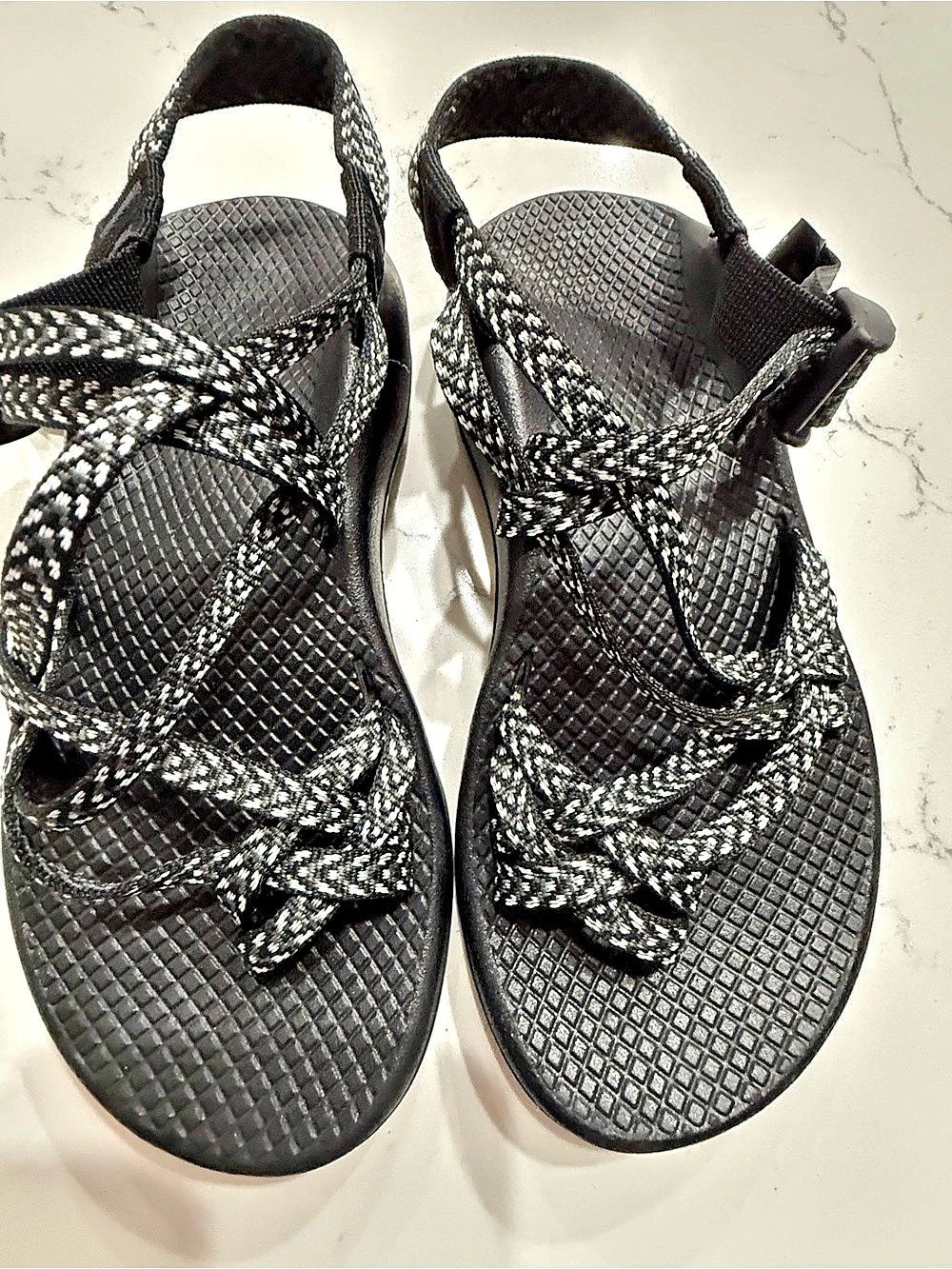 Chaco ZX/2 Classic Sandal Women's Black & White Sandals US 6